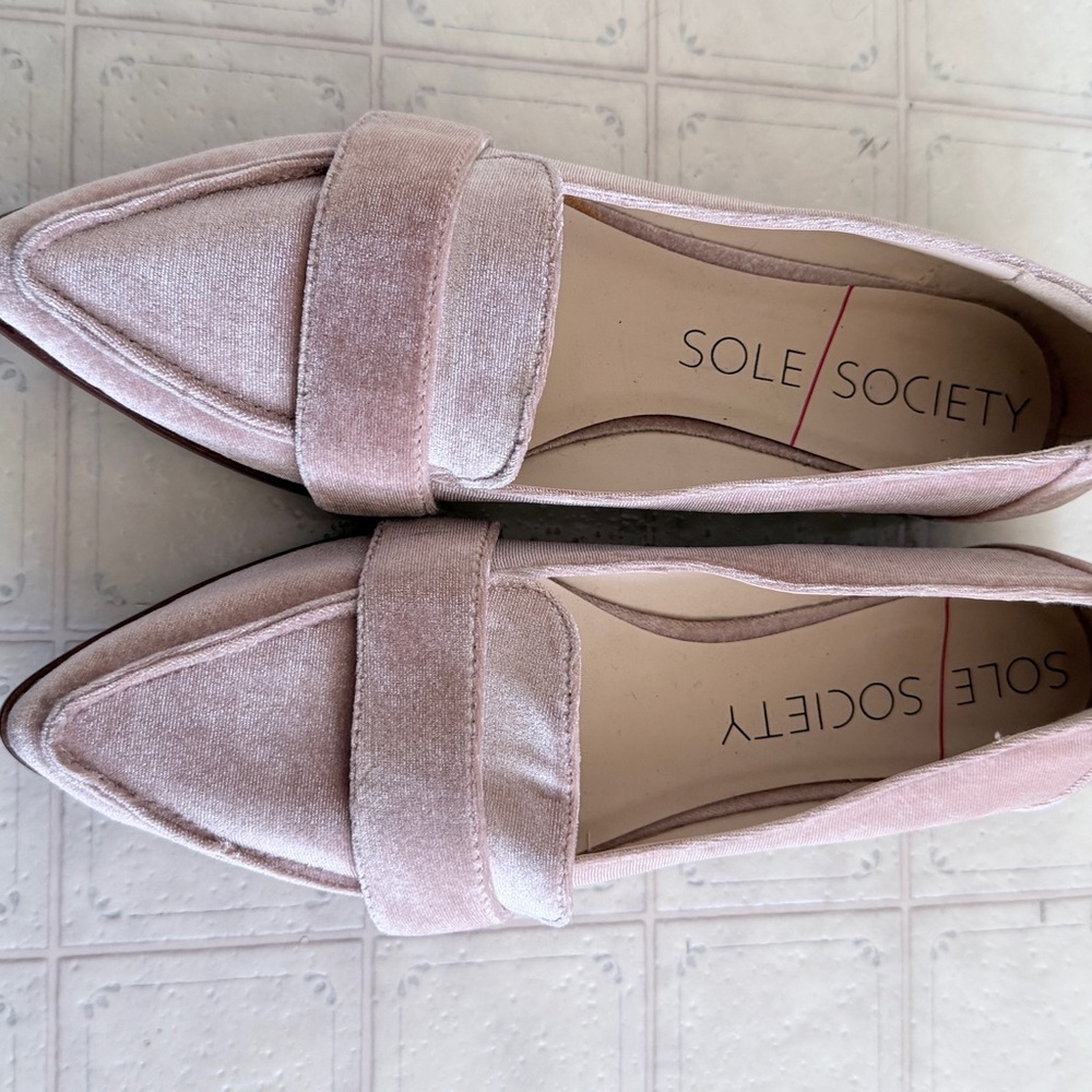 Sole Society Blush Velvet Pointed-Toe Loafers Size: 10 - Picture 6 of 8